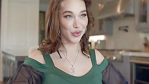 Petite Teen 18+ Gets It Good From 2 Shemales 26 Min