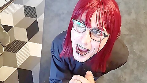 German shemale in stockings gets fucked by her lover