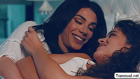 Young brunette stepdaughter gets fucked by boyfriend