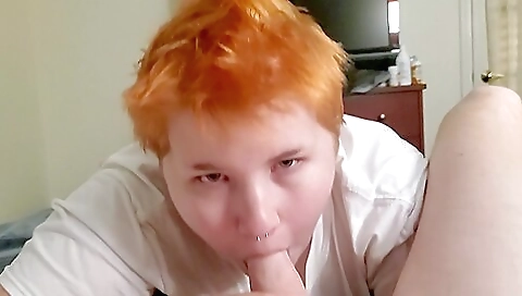 Redheaded babe gets a deepthroated pussy from her boyfriend